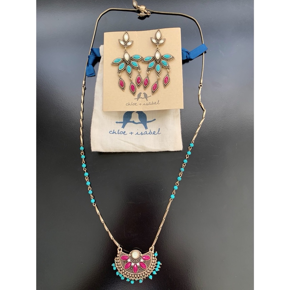 Chloe & Isabel necklace and earring set